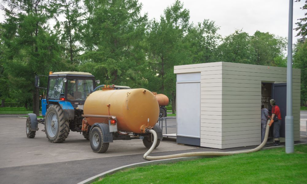 6 Reasons Holding Tanks Are Good for the Environment