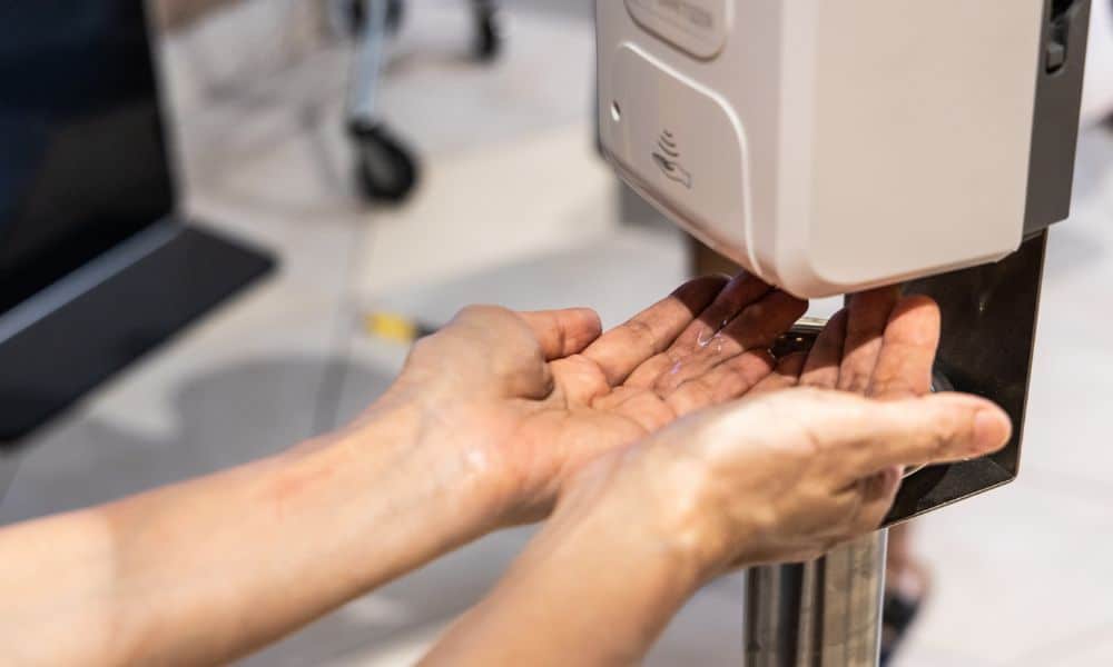 4 Benefits of Portable Hand Sanitizers at Holiday Events