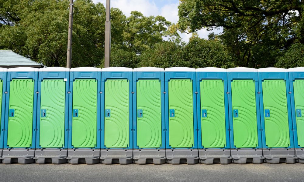 3 Ways To Prepare Your Portable Toilets for Bad Weather