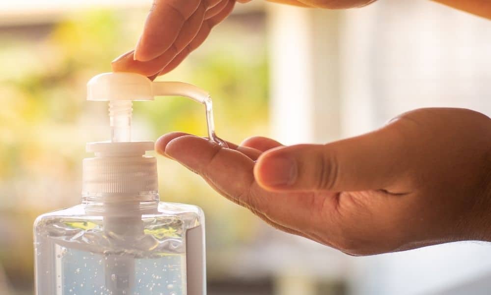 3 Advantages to Using Hand Sanitizer Over Washing