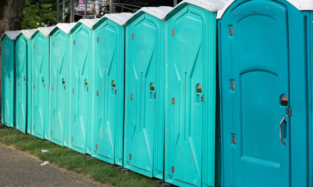 4 Tips for Helping a Child Use a Porta Potty